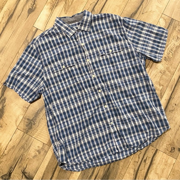 Tommy Bahama Other - Tommy Bahama Short Sleeve Button-Up Shirt